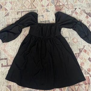 Black long sleeve dress. Size Small.